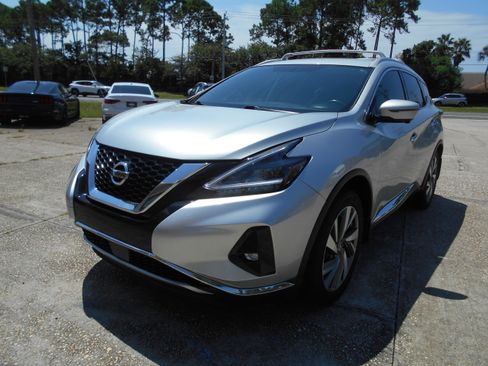 Used 2019 Nissan Murano SL FWD image 2