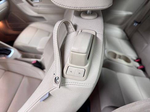 Used 2015 Volkswagen Eos Komfort image 5