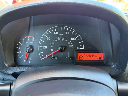 Used 2017 Nissan NV200 SV Van 4D FWD image 15