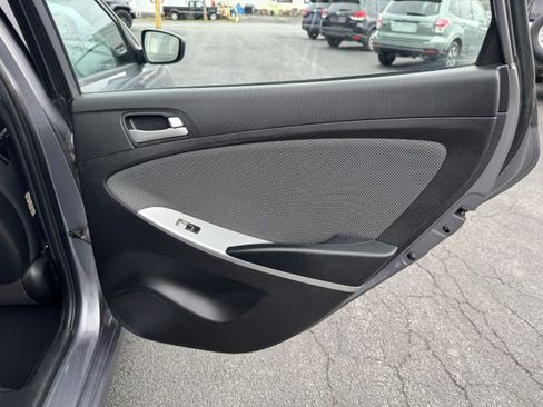Used 2014 Hyundai Accent GS image 17