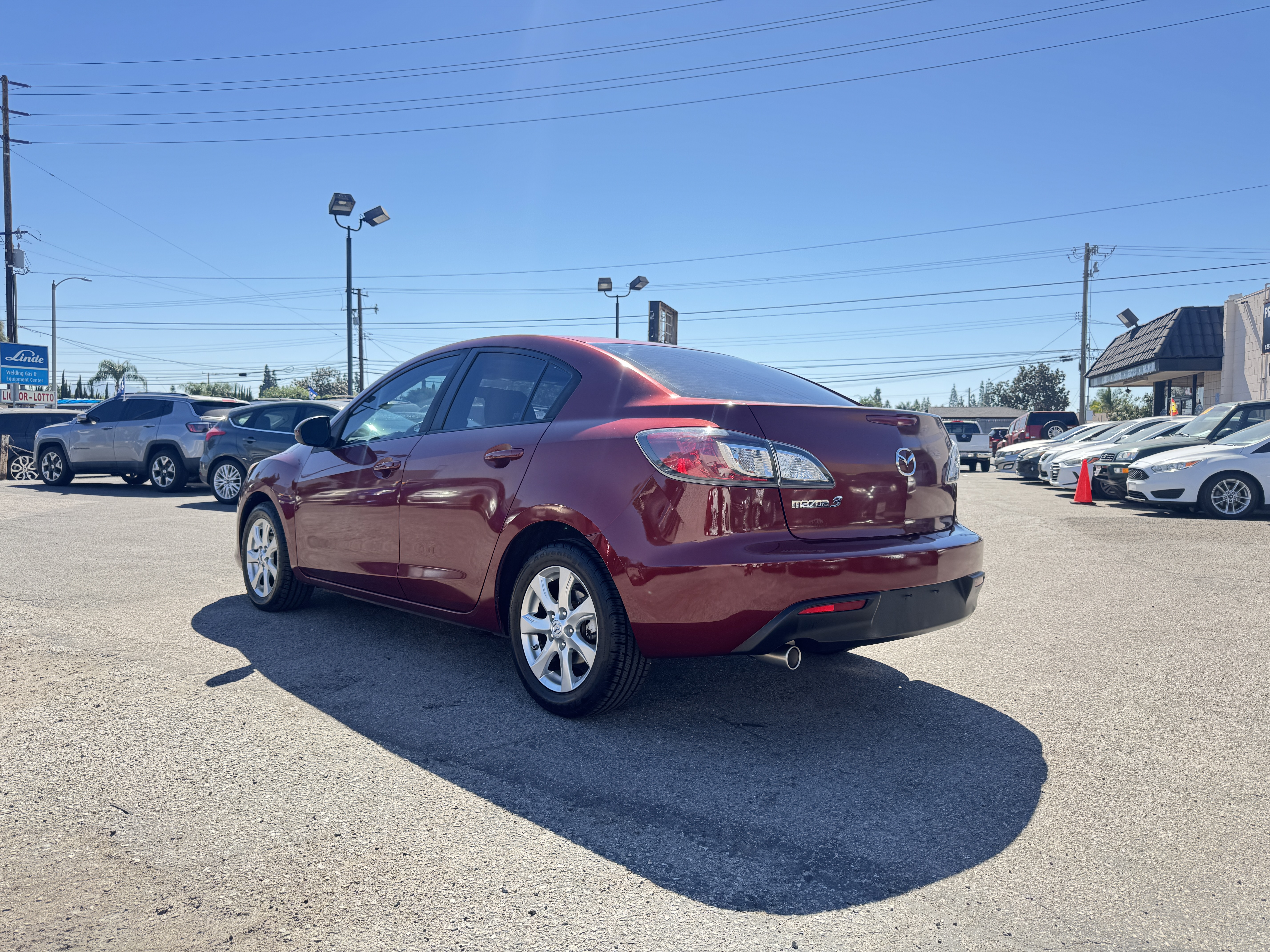 Used 2010 MAZDA MAZDA3 i Touring Sedan FWD image 5