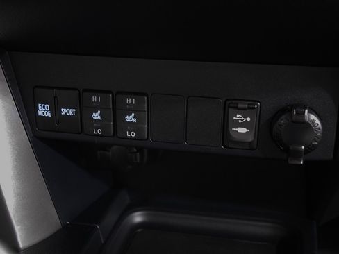 Used 2017 Toyota RAV4 FWD image 29