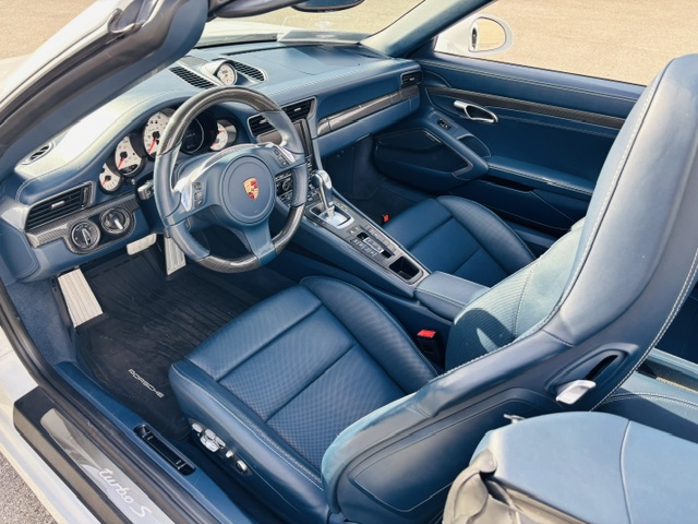 Used 2014 Porsche 911 Turbo S Cabriolet AWD/4WD image 2