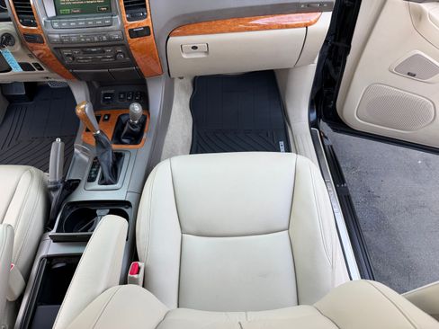 Used 2005 Lexus GX 470 AWD/4WD image 31