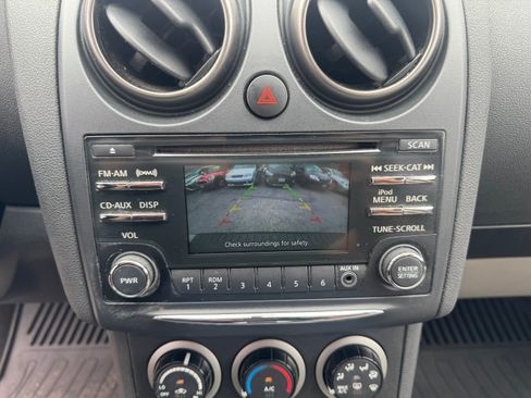 Used 2013 Nissan Rogue AWD image 27