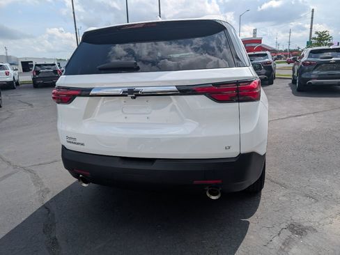 Used 2023 Chevrolet Traverse LT FWD image 5