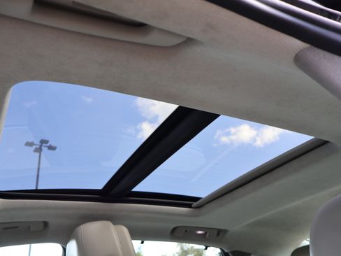 Used 2014 Cadillac XTS Platinum image 15