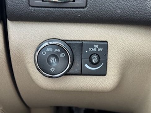 Used 2012 Buick Enclave Premium image 28