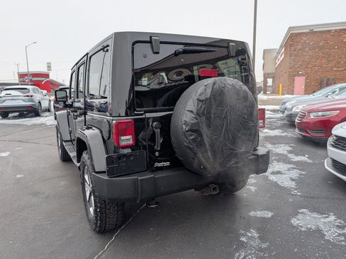 Used 2015 Jeep Wrangler Unlimited Sahara w/ Altitude image 5