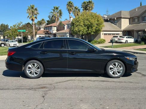 Used 2020 Honda Accord LX image 5