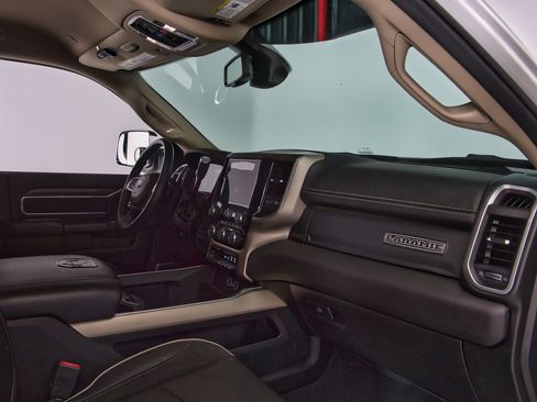 Used 2020 RAM 2500 4x4 Crew Cab Laramie image 29