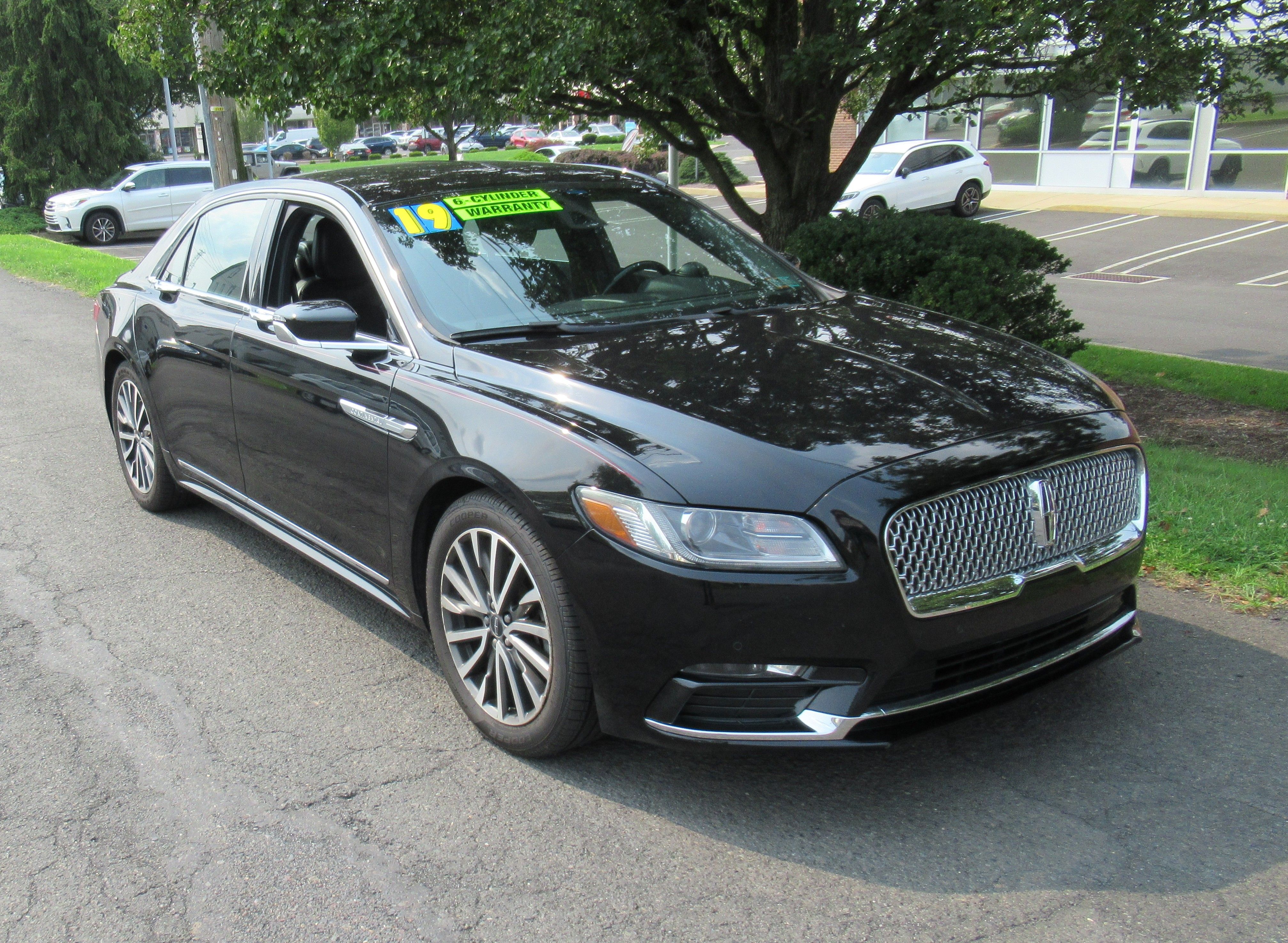 Used 2019 Lincoln Continental AWD Select image 1