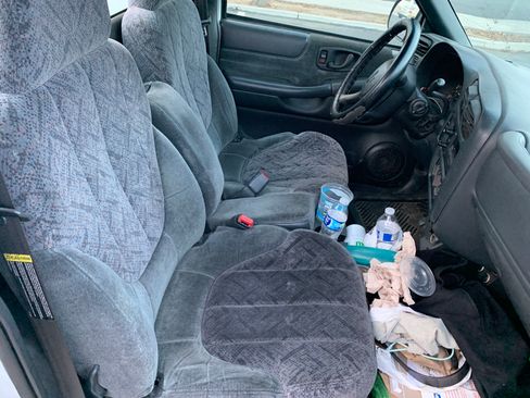 Used 2000 GMC Sonoma SL image 6