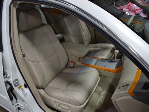 Used 2006 Toyota Avalon XLS image 22