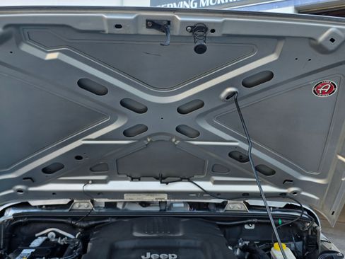 Used 2012 Jeep Wrangler Sport image 28