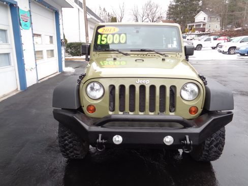 Used 2013 Jeep Wrangler Freedom Edition image 5