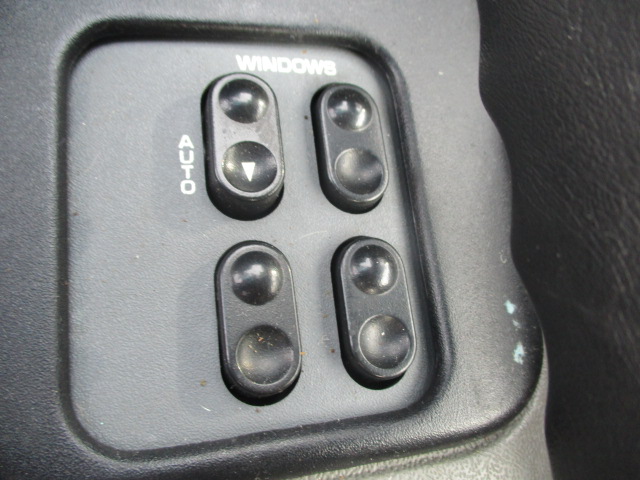 Used 1994 Chevrolet Cavalier RS Convertible FWD image 15