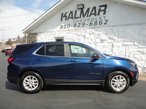Used 2022 Chevrolet Equinox LT image 1