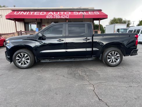 Used 2020 Chevrolet Silverado 1500 4x4 Crew Cab RST image 1