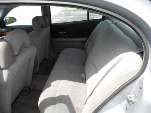 Used 2005 Buick Le Sabre Custom FWD image 12