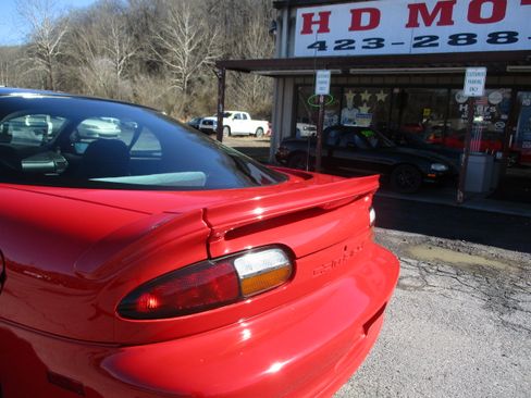 Used 1997 Chevrolet Camaro RS image 12