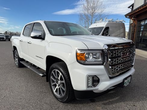 Used 2021 GMC Canyon Denali image 8