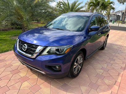 Used 2017 Nissan Pathfinder SV