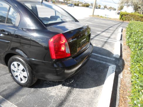 Used 2008 Hyundai Accent GL image 3