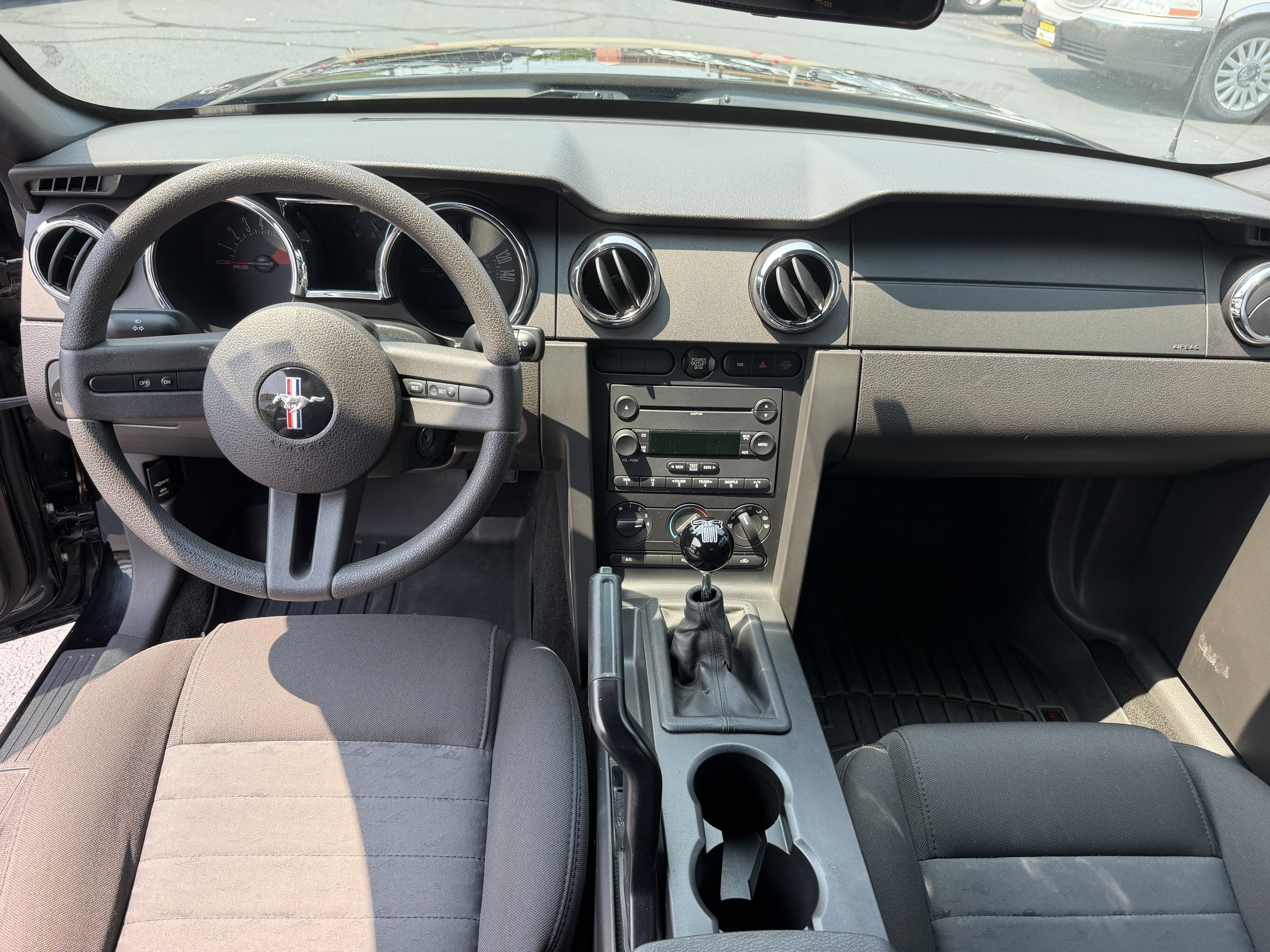 Used 2007 Ford Mustang GT Convertible RWD image 13