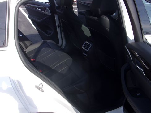 Used 2021 BMW X4 xDrive30i image 26