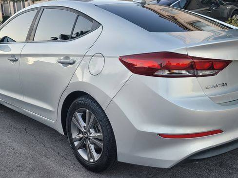 Used 2018 Hyundai Elantra SEL image 9
