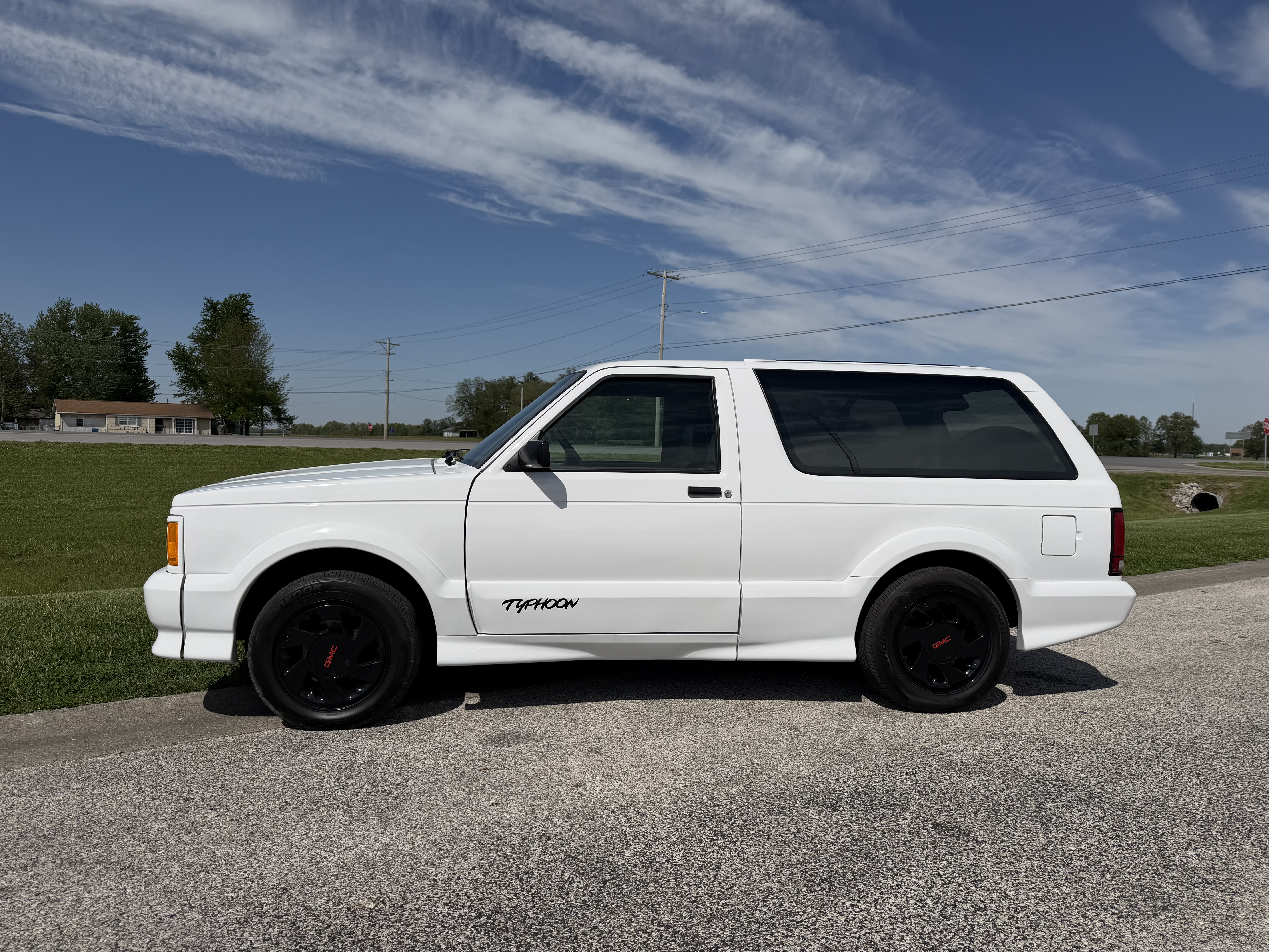Used 1993 GMC Typhoon UNAVAIL AWD/4WD image 2