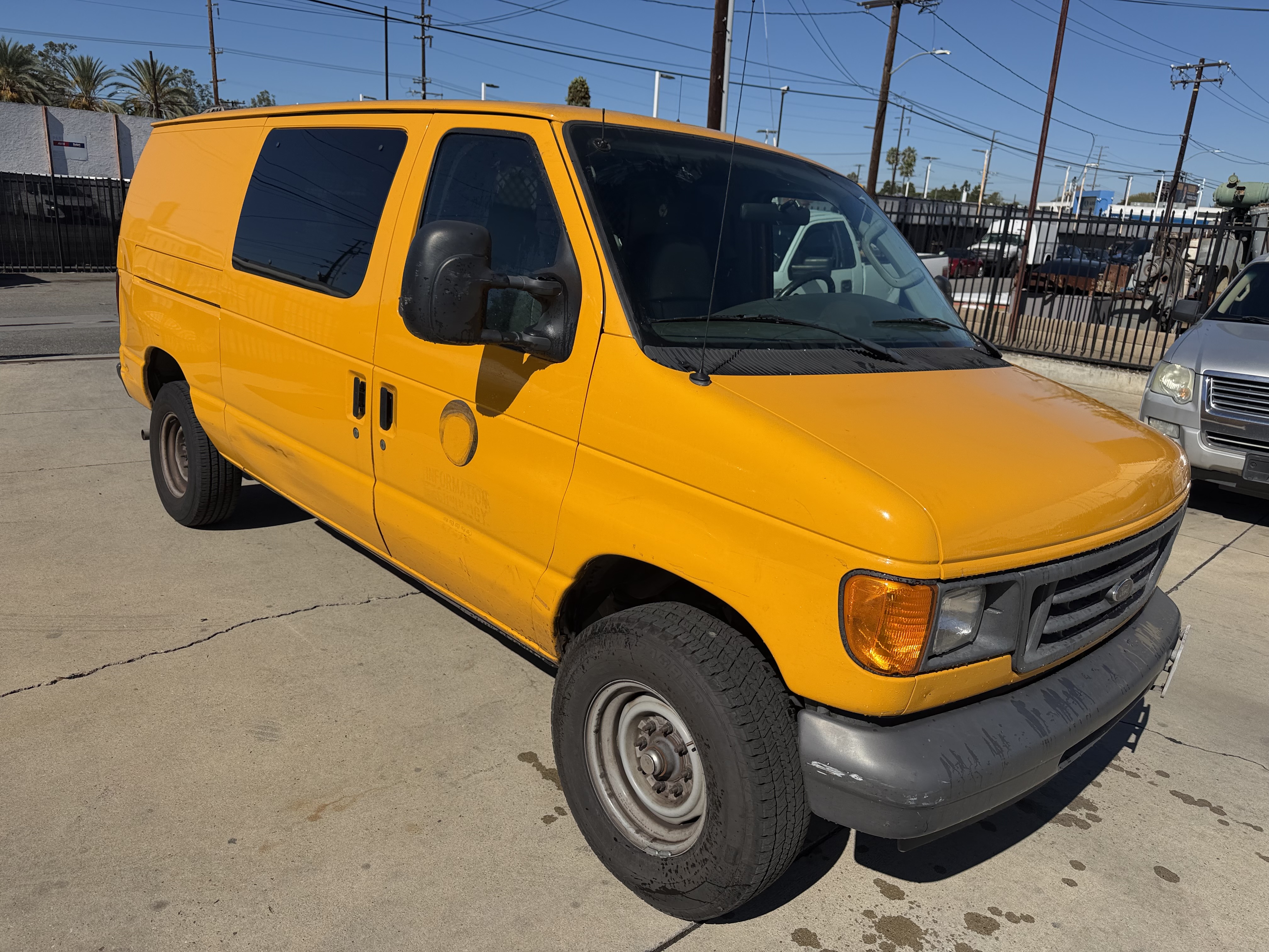 Used 2007 Ford E-250 and Econoline 250 UNAVAIL RWD image 4