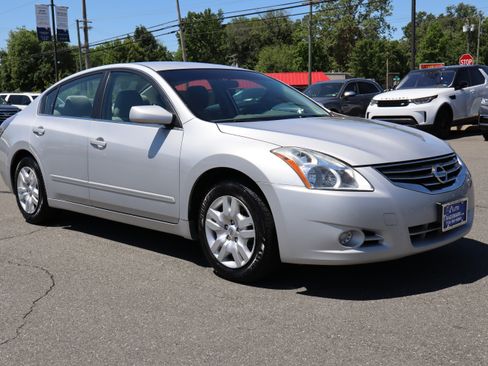 Used 2012 Nissan Altima 2.5 FWD image 10