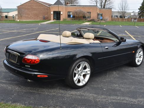 Used 2003 Jaguar XK8 RWD image 12