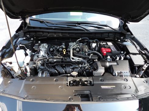 Used 2023 Nissan Altima 2.5 SR image 19