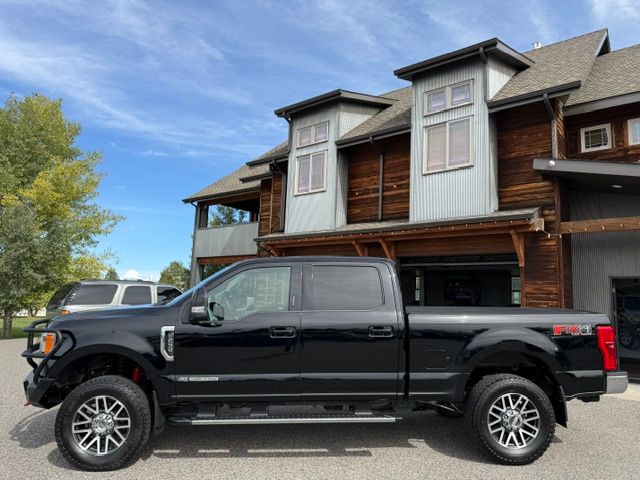 Used 2017 Ford F250 4x4 Crew Cab Super Duty image 2