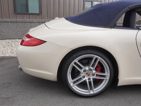 Used 2010 Porsche 911 Carrera S Cabriolet RWD image 9
