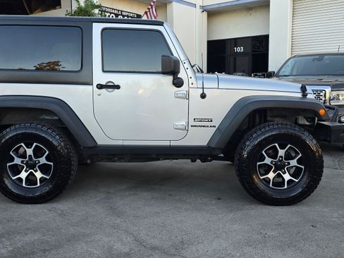 Used 2012 Jeep Wrangler Sport image 5