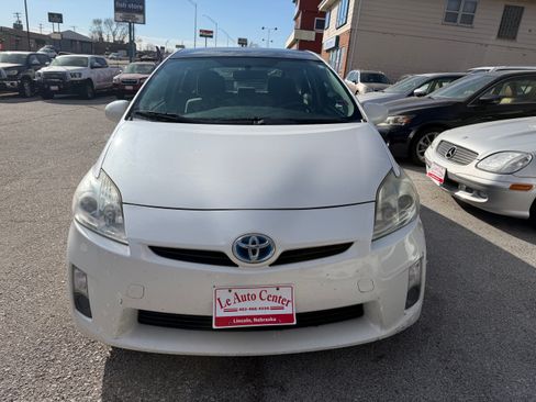 Used 2010 Toyota Prius Four image 3