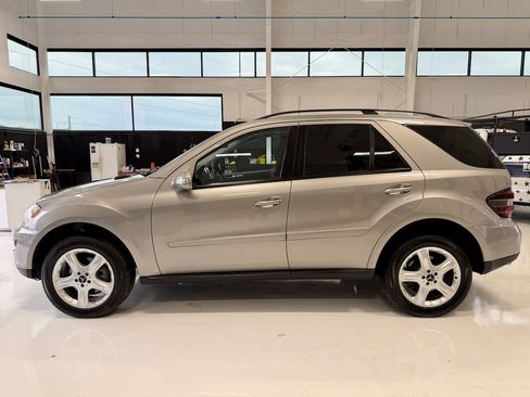 Used 2008 Mercedes-Benz ML 350 image 2