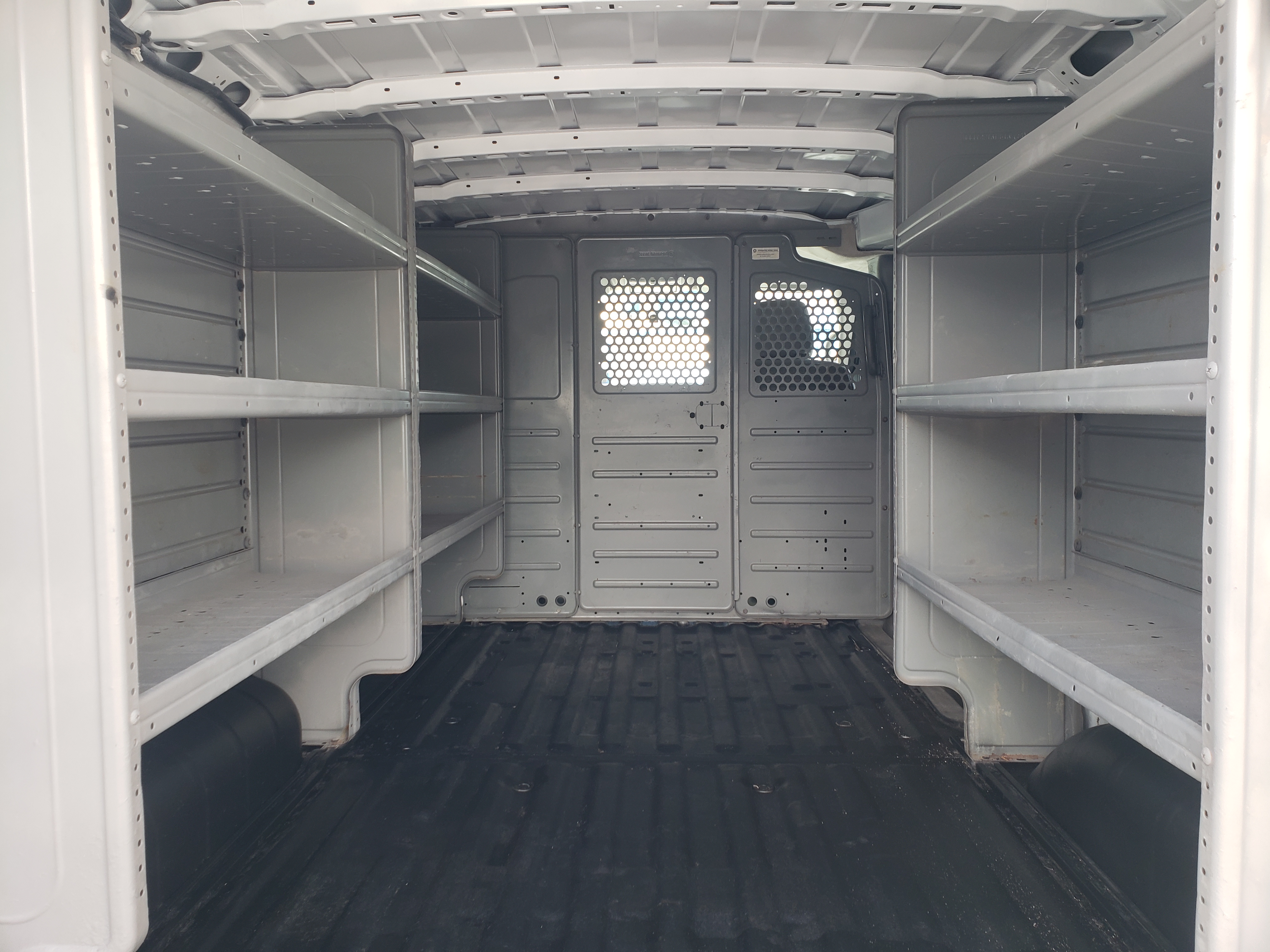 Used 2020 Nissan NV 1500 S RWD image 8