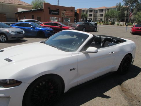 Used 2019 Ford Mustang GT Convertible RWD image 12