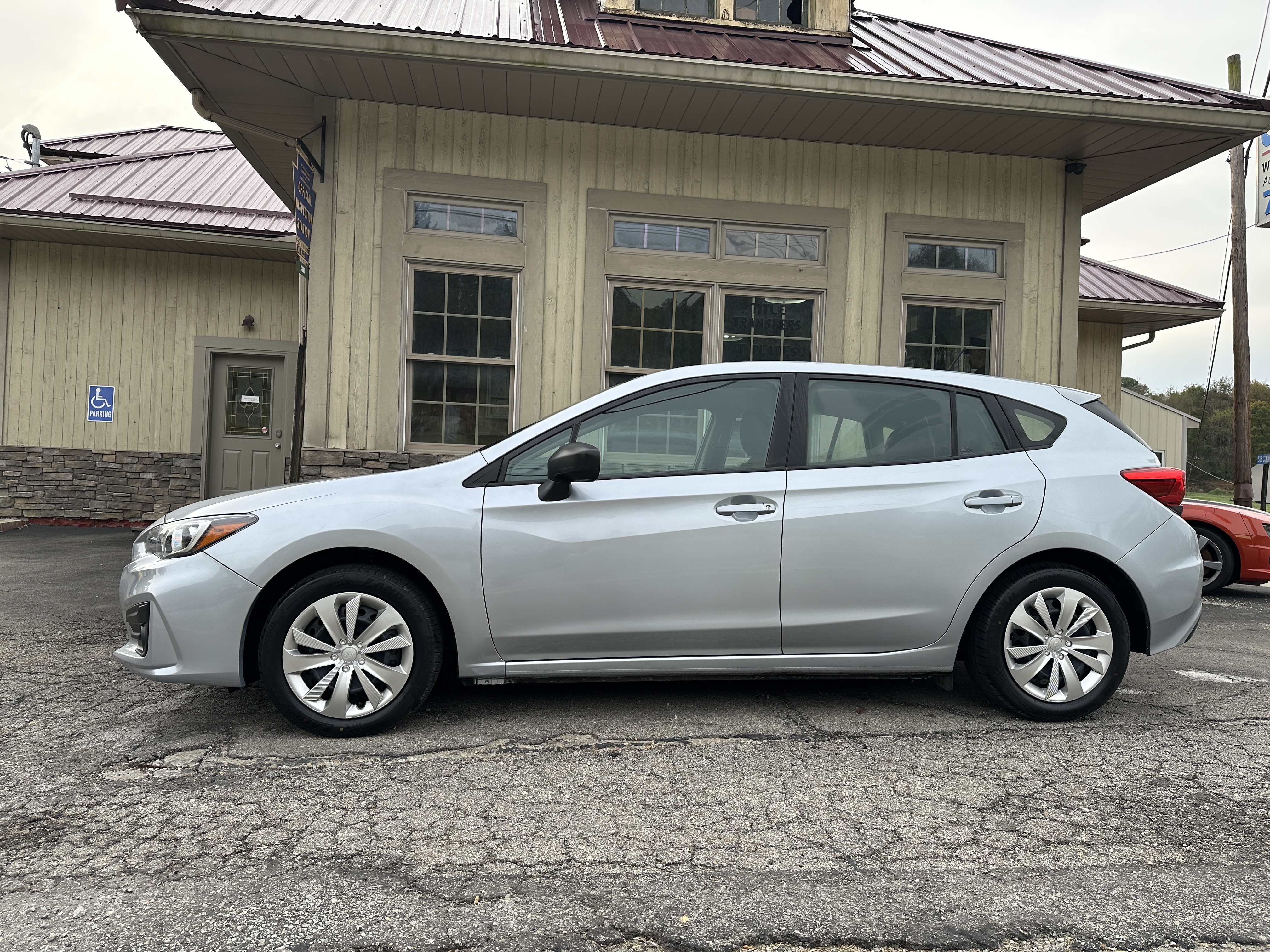 Used 2018 Subaru Impreza 2.0i Hatchback AWD/4WD image 2