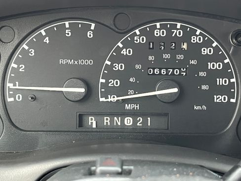 Used 2002 Ford Ranger XLT image 6