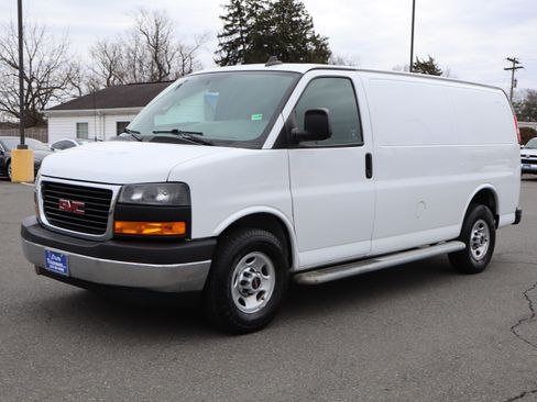 Used 2019 GMC Savana 2500 image 4