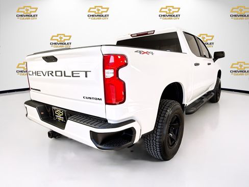 Used 2022 Chevrolet Silverado 1500 Limited Custom image 7