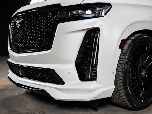 Used 2023 Cadillac Escalade V image 8