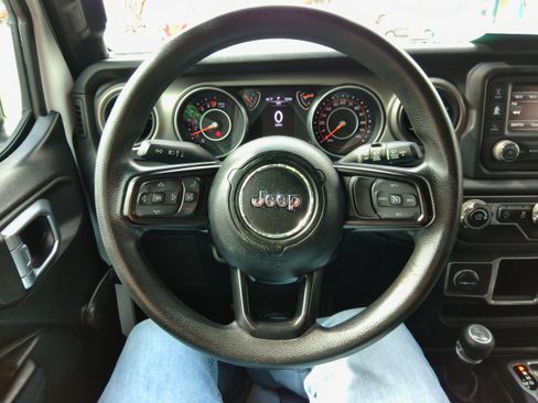 Used 2018 Jeep Wrangler Unlimited Sport image 52