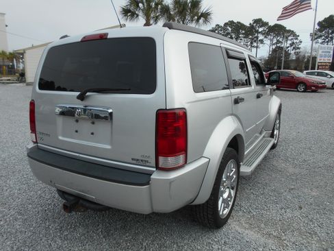 Used 2008 Dodge Nitro R/T image 6